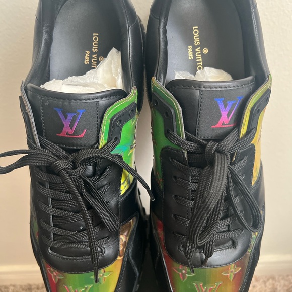 Louis Vuitton Run Away Sneaker - Picture 5 of 7